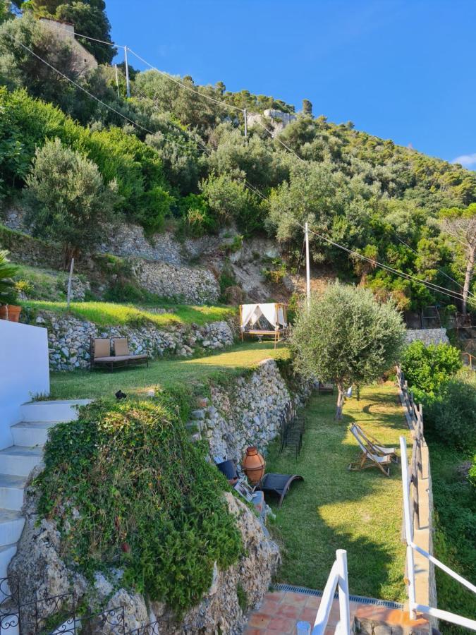 Soqquadro Art&Relax - Spotorno Apartment Exterior photo